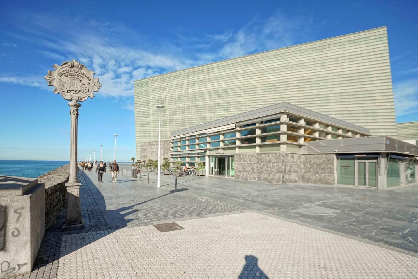 Amplio Apartamento En Gros Con Parking Privado サン・セバスティアン エクステリア 写真
